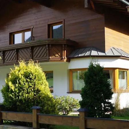 Weissstein Apartment