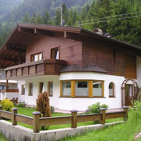 Weissstein Apartment