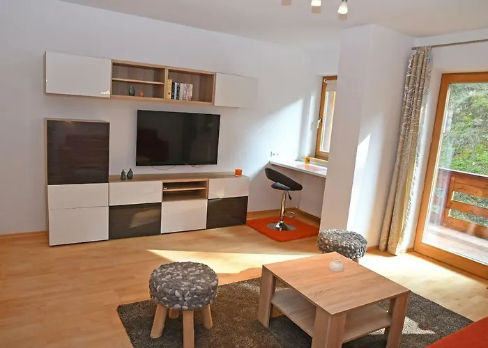 Weissstein Apartment *