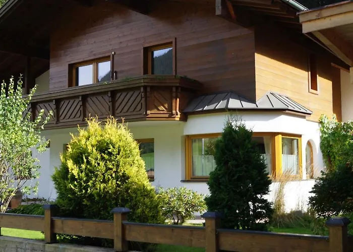 Weissstein Apartment