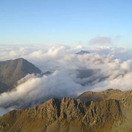 Weissstein 아파트 *